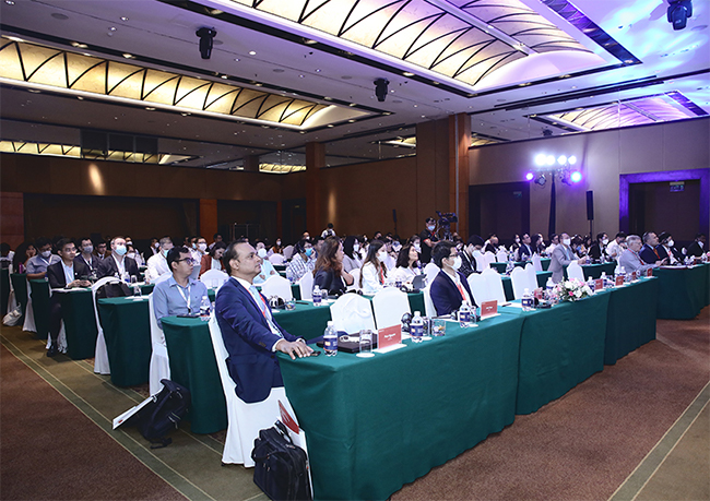 华体汇最新官网
亮相2022越南工商业光伏峰会 (1).jpg
